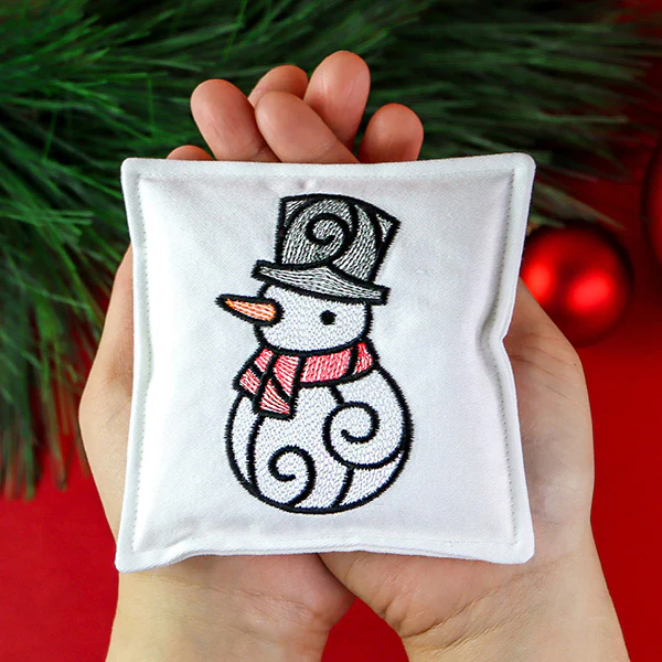 A Stained Glass Christmas Accents Design Pack - Image 4