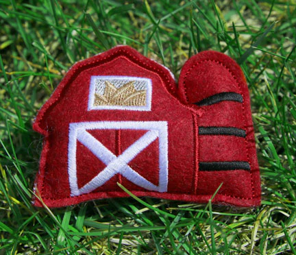 Barn Barnyard Stuffie (In-the-Hoop) - Image 2