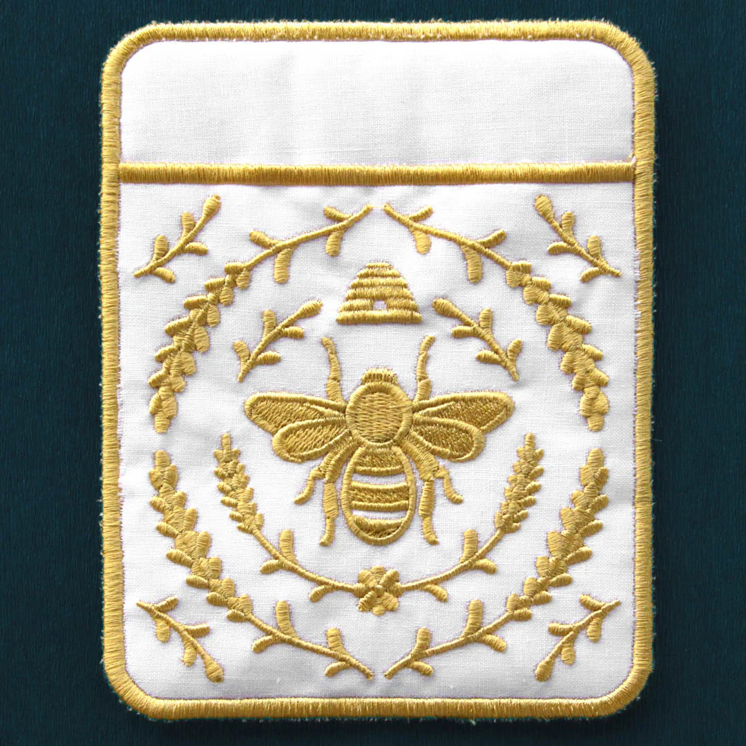 Bee in the Kitchen Potholder (In-the-Hoop) - Image 3