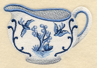 Blue Willow Tea - Creamer - Image 3