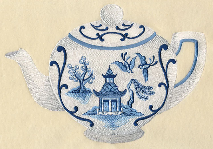 Blue Willow Tea - Pot - Image 5