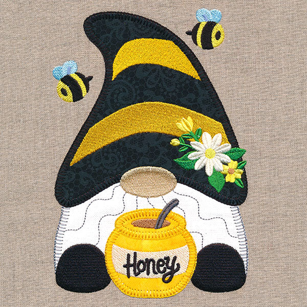 Buzzing Bee Gnome (Heirloom Applique) - Image 7