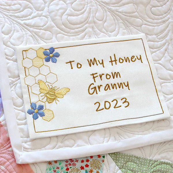 Buzzing with Wonder Honeybee Quilt Label - Image 4