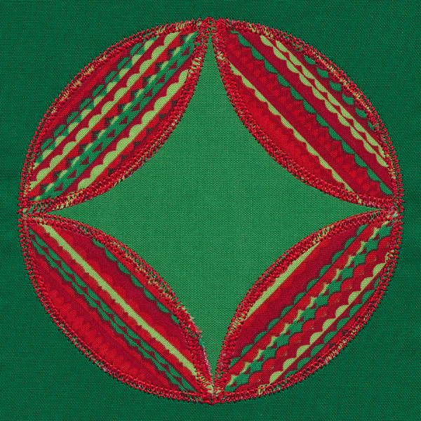 Cathedral Window Quilt Block (In-the-Hoop) - Image 4