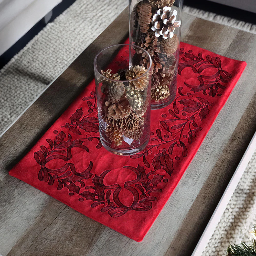 Christmas Corner - Mistletoe - Image 3