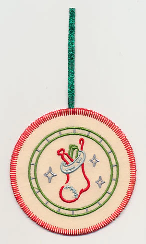 Christmas Magic Circle Ornament (In-the-Hoop)