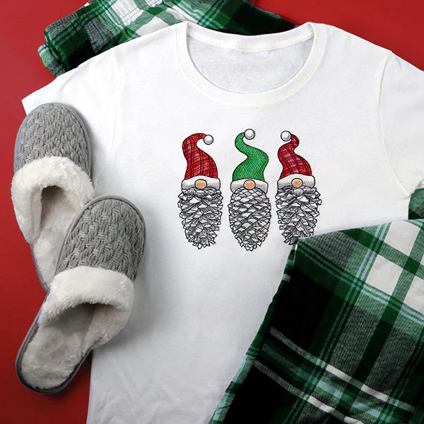 Christmas Pinecone Gnomes Trio - Image 4
