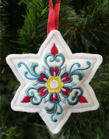 Christmas Poinsettia Ornament (In-the-Hoop) - Image 2