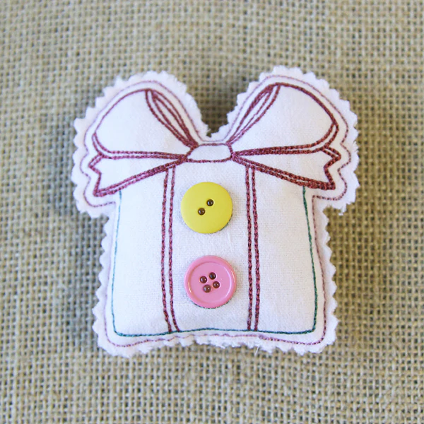Christmas Stuffie - Gift (In-the-Hoop) - Image 3