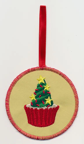 Christmas Tree Cupcake Ornament (In-the-Hoop)
