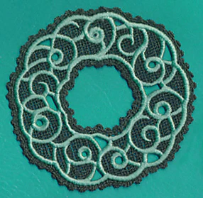 Christmas Wreath (Battenburg Lace with Rayon) - Image 3
