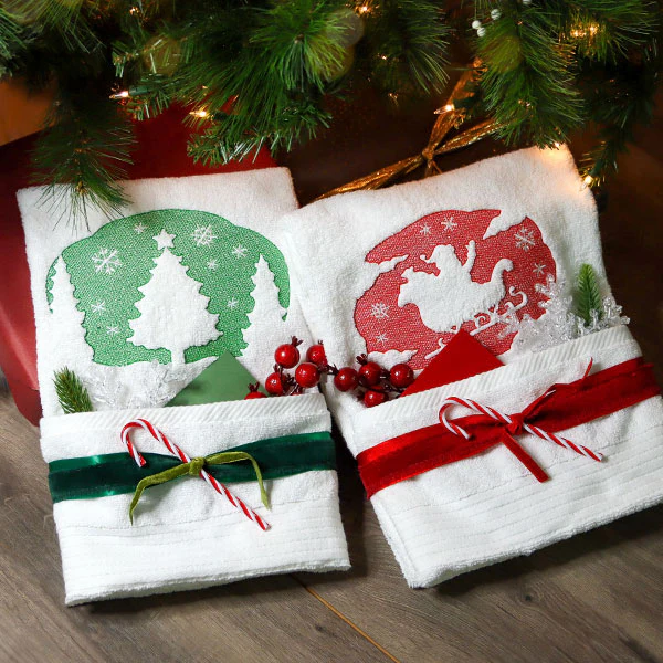 Classic Christmas - Santa's Sleigh (Embossed) - Image 11