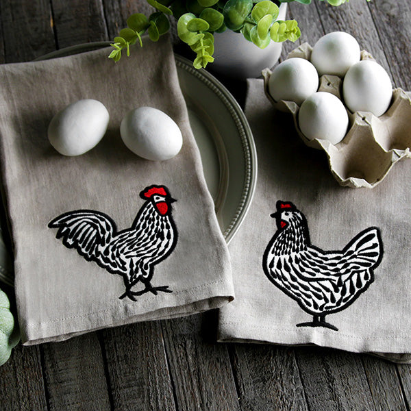 Classic Farmhouse Chicken (Applique) - Image 3