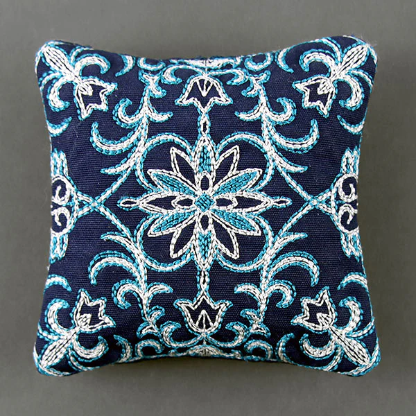 Cozy in Filigree Pillow Pincushion (In-the-Hoop)