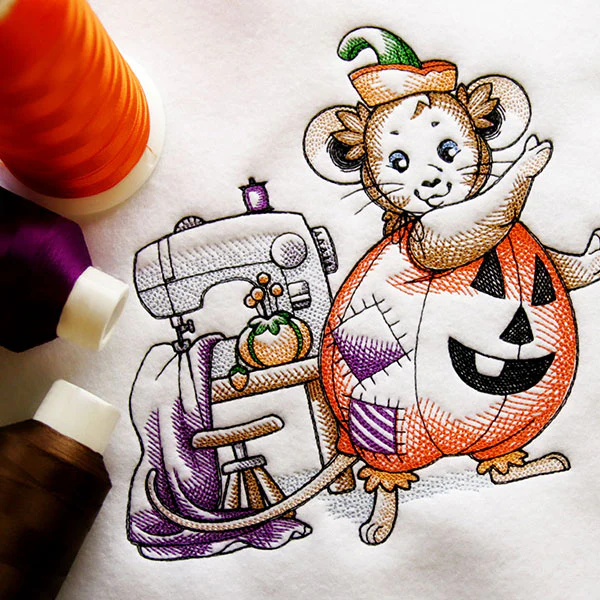 Crafty Halloween Mouse - Image 2