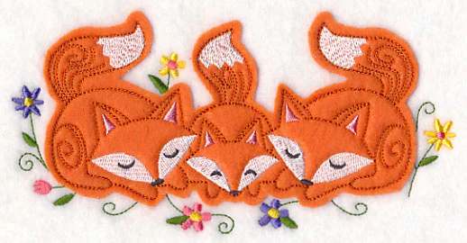 Cuddling Fox Family (Crafty Cut Applique) - Image 3