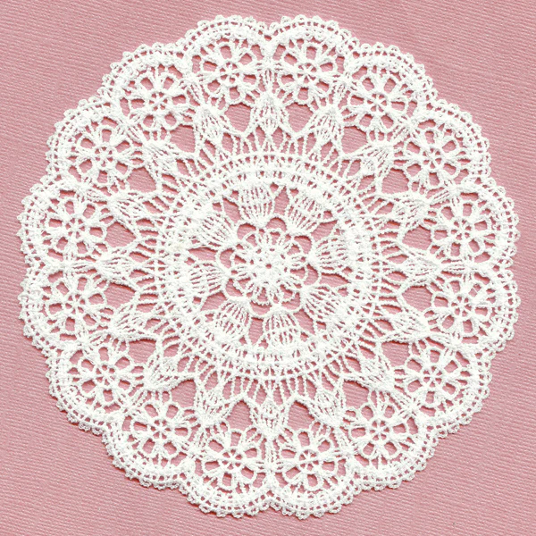 Daisy Bouquet Doily (Battenburg Lace) - Image 3
