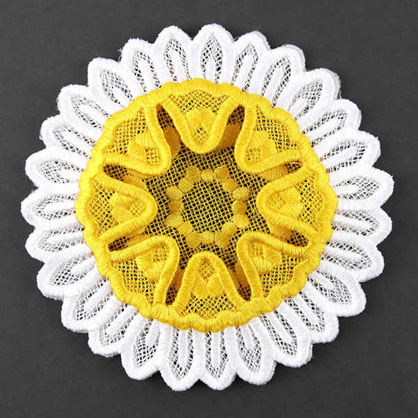 Darling Daisy Wine Glass Coaster (Lace) - Image 2