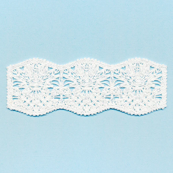 Delicate Autumn Border (Battenburg) - Image 4