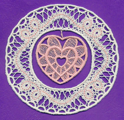 Delicate Heart (Battenburg Lace) - Image 4