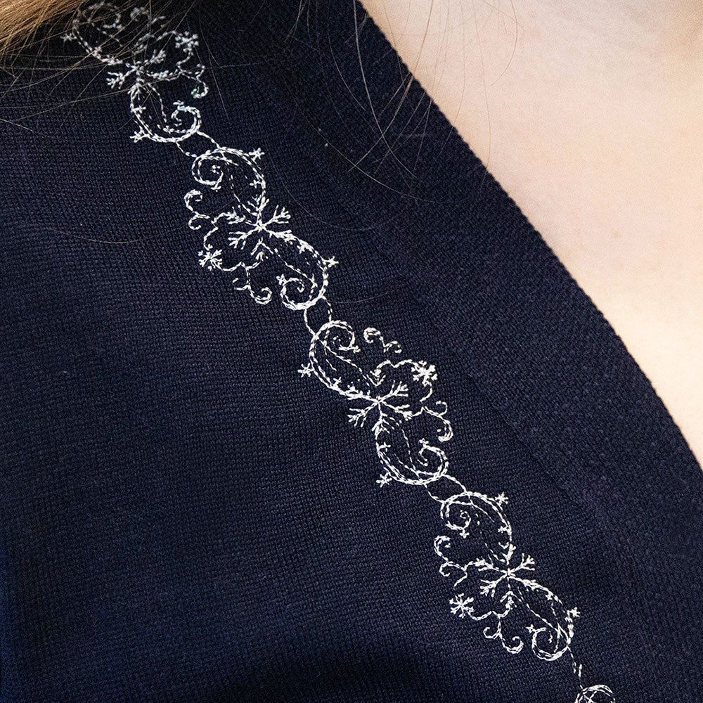 Delicate Snowflake Border Design Pack - Image 3
