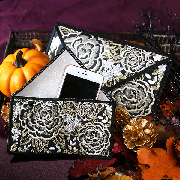 Elegant Floral Envelope Clutch (In-the-Hoop) - Image 8