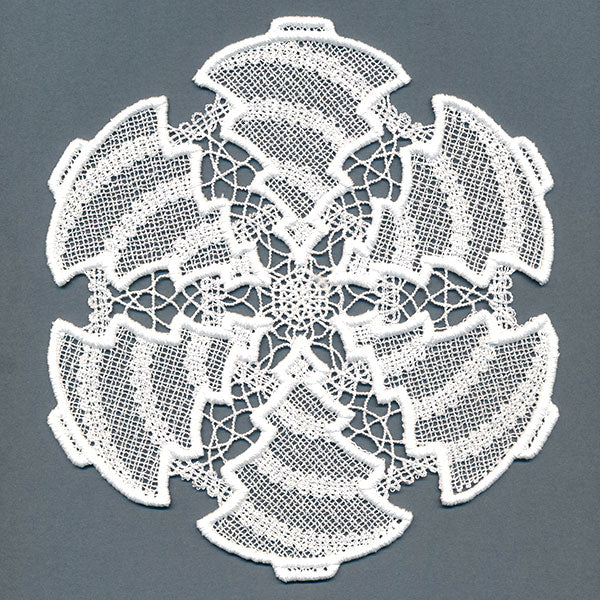 Festive Tree Doily (Battenburg Lace) - Image 10