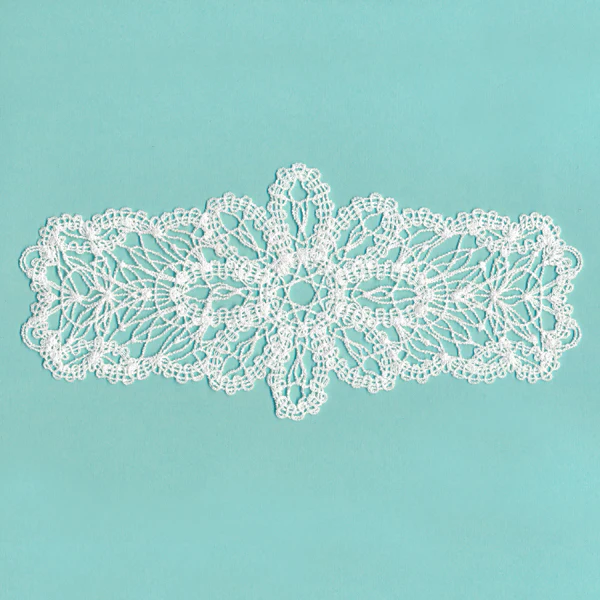 Floral Jar Wrap (Battenburg Lace)