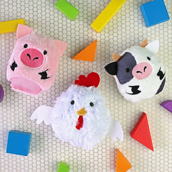 Fluffy Chicken Barnyard Buddy (In-the-Hoop) - Image 2
