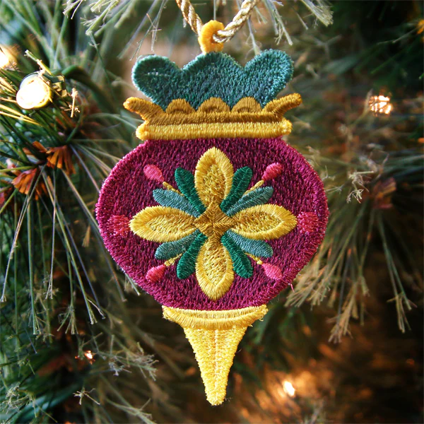 Folk Christmas Ornament (In-the-Hoop) - Image 2