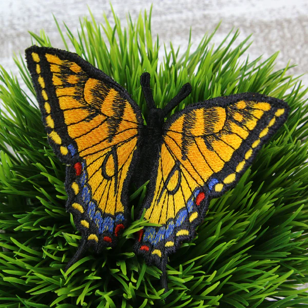 Free-Flying Eastern Tiger Swallowtail (In-the-Hoop) - Image 4