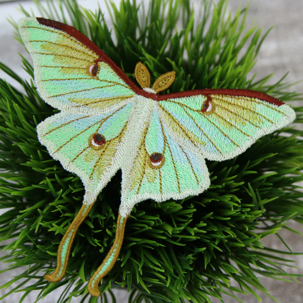 Free-Flying Luna Moth (In-the-Hoop) - Image 7