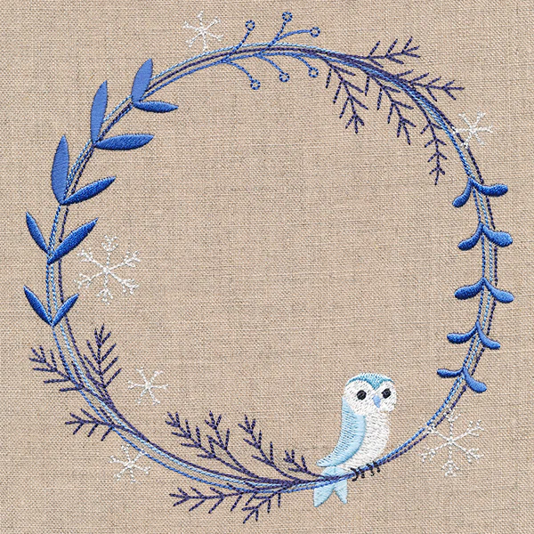 Frosted Owl Winter Wreath - Image 2