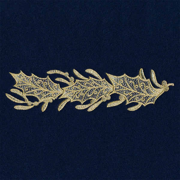 Glimmering Holly Border - Image 4
