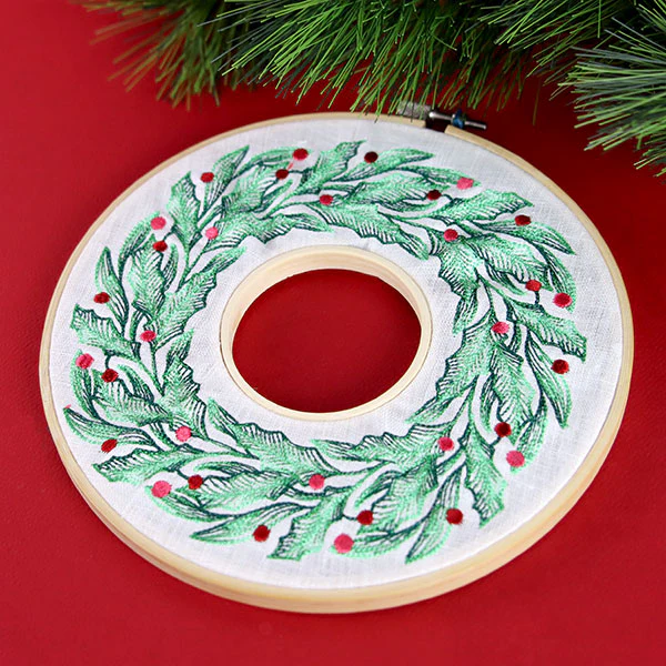 Holly & Berries Christmas Wreath - Image 2