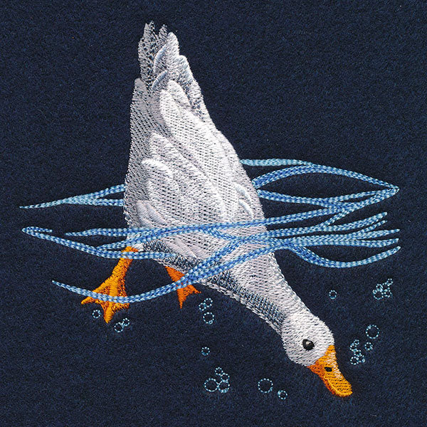 Into the Water Diving Duck Feature - Image 4