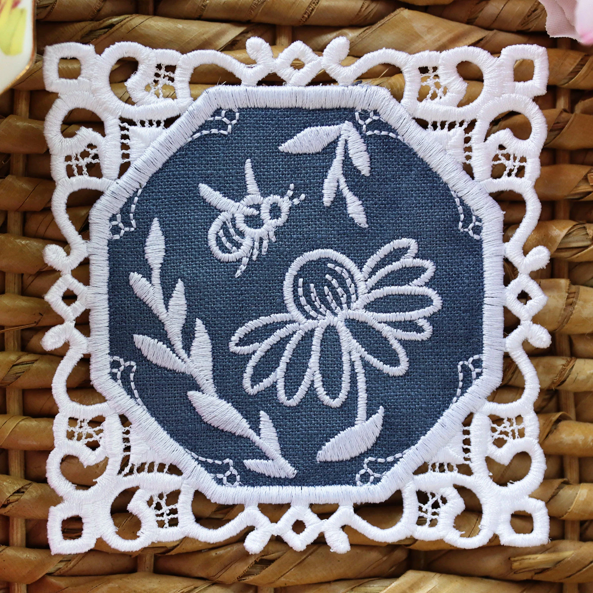 Lace Edge Coaster - Bee (In-the-Hoop) - Image 5
