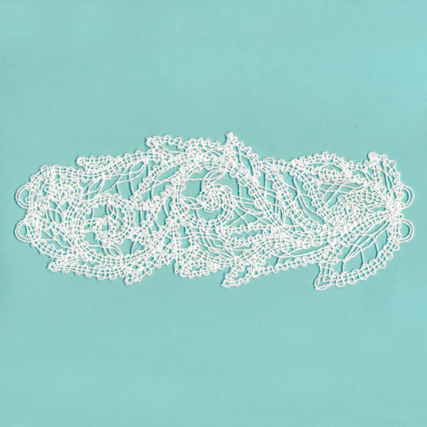 Leafy Jar Wrap (Battenburg Lace)
