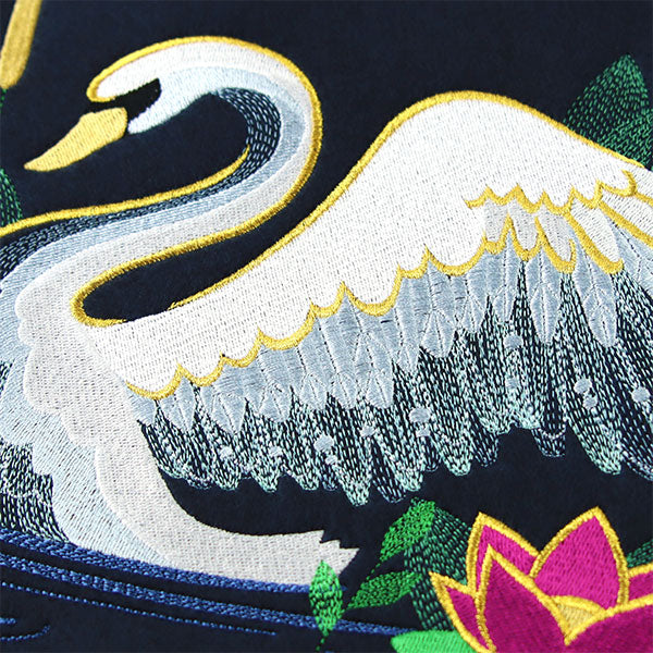 Midsummer Magic Swan - Image 15