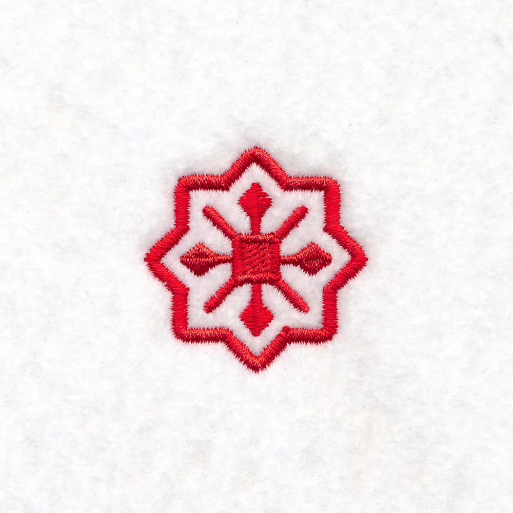 Nordic Winter Accent - Image 3
