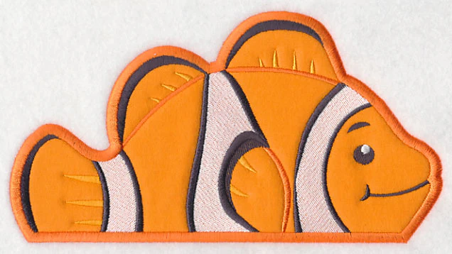 Peeking Clownfish (Applique) - Image 4