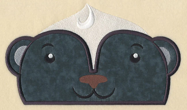 Peeking Skunk (Applique) - Image 4