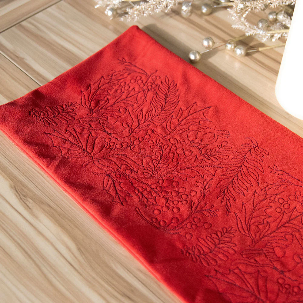 Perfectly Repeatable Christmas Blooms and Cardinals - Image 8
