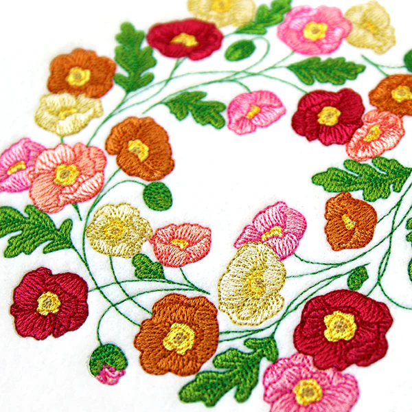 Pretty Poppies Wreath - Image 8