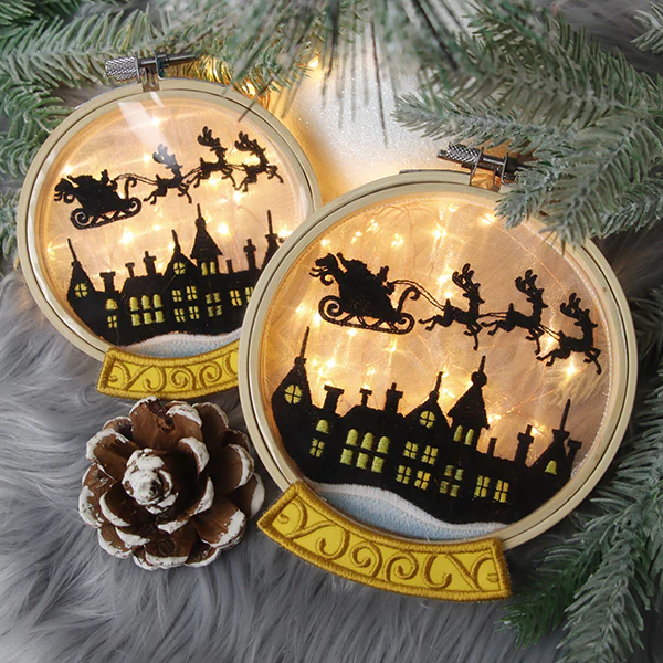 Santa's Flight Snowglobe (Organza) - Image 9