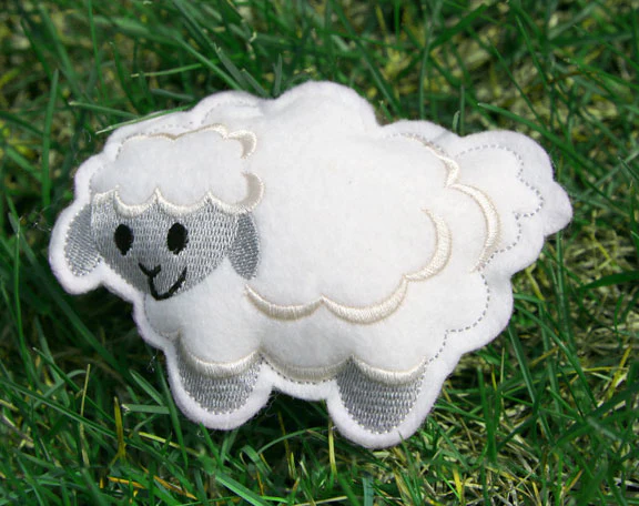 Sheep Barnyard Stuffie (In-the-Hoop) - Image 3