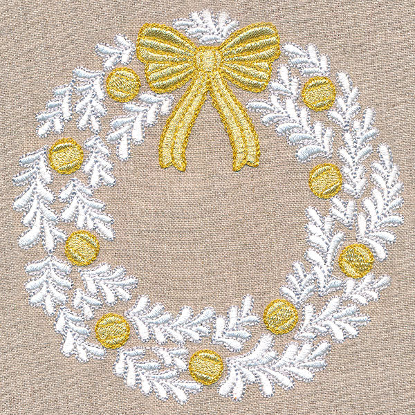 Shimmering Christmas Wreath - Image 7