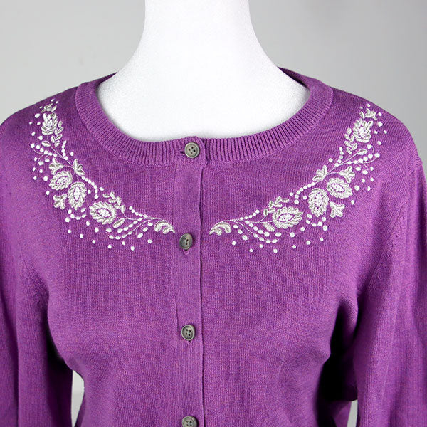 Shine Like a Pearl Filigree Neckline - Image 8
