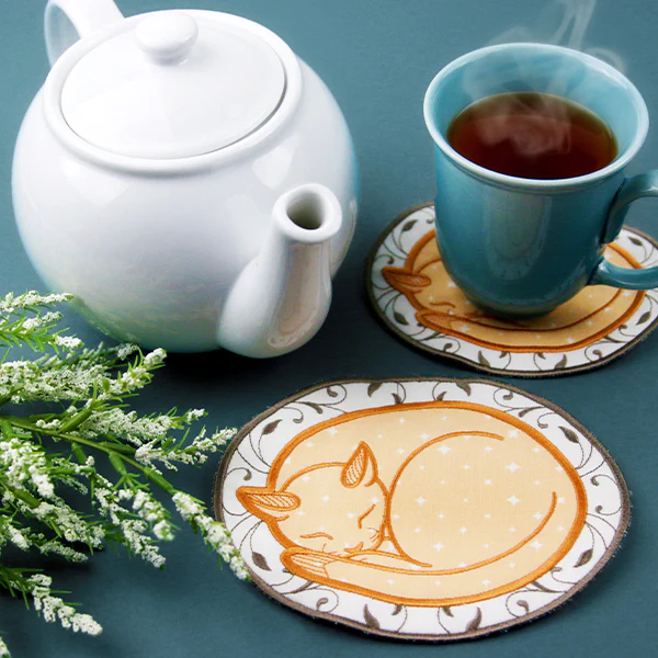 Sleepy Kitty Mug Rug (In-the-Hoop)