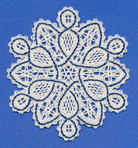 Snowflake Renaissance (Battenburg Lace) - Image 3